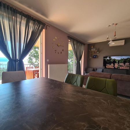 Family Apartment Nekic Opatija Eksteriør bilde